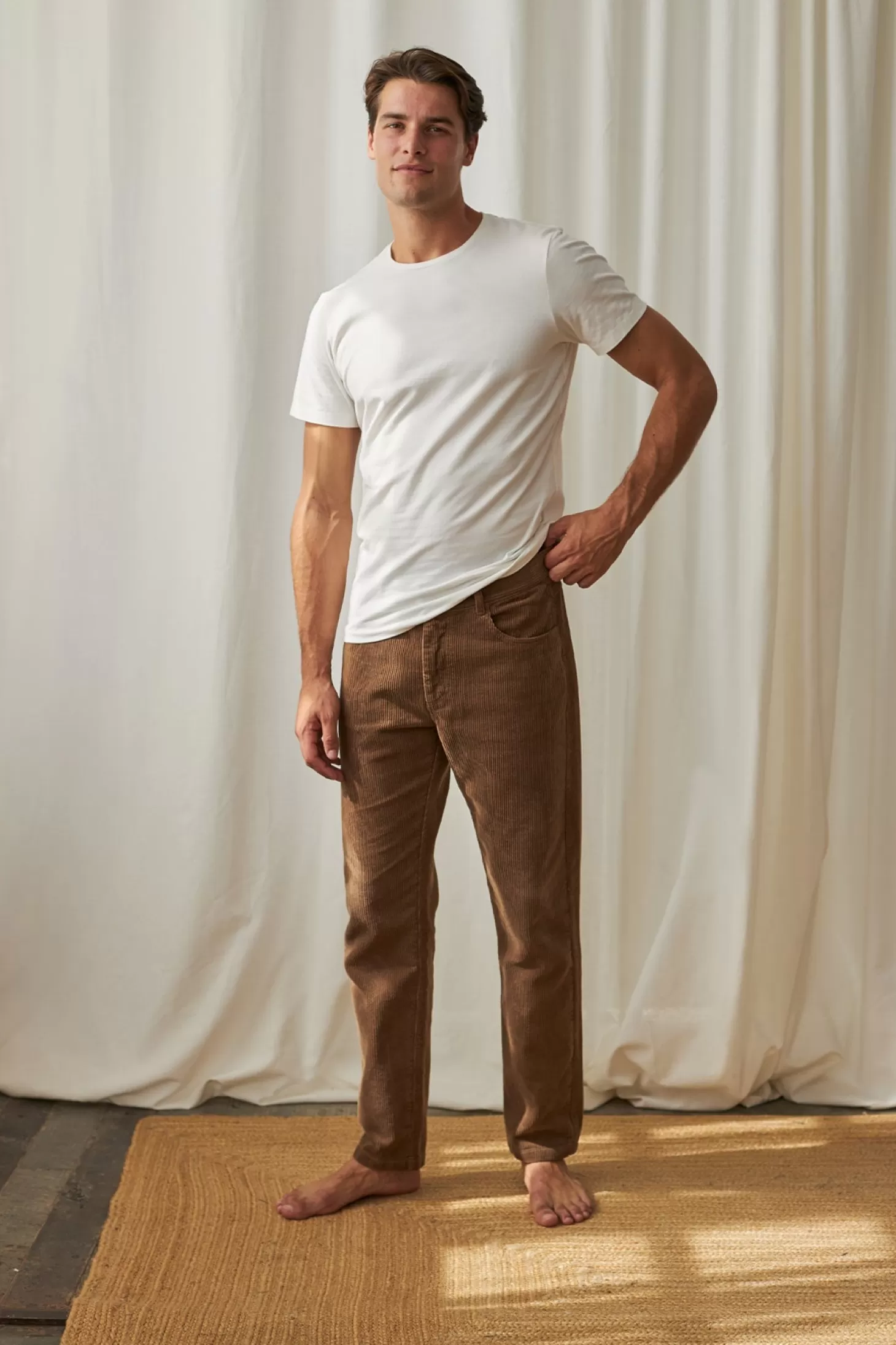 akdamarwhite_2.webp Best Twothirds Akdamar-White