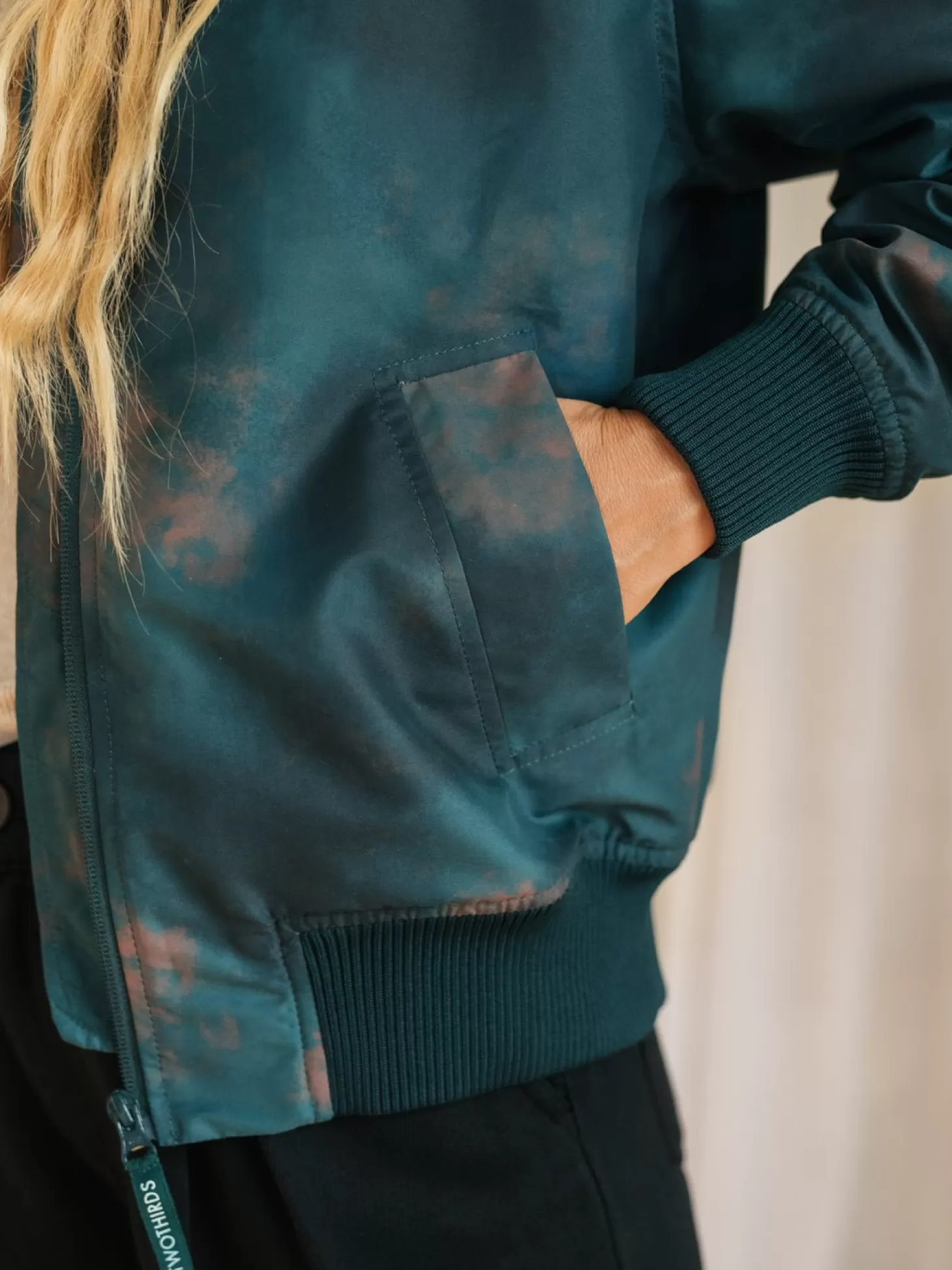 boucautgreen_5.webp Cheap Twothirds Boucaut-Green