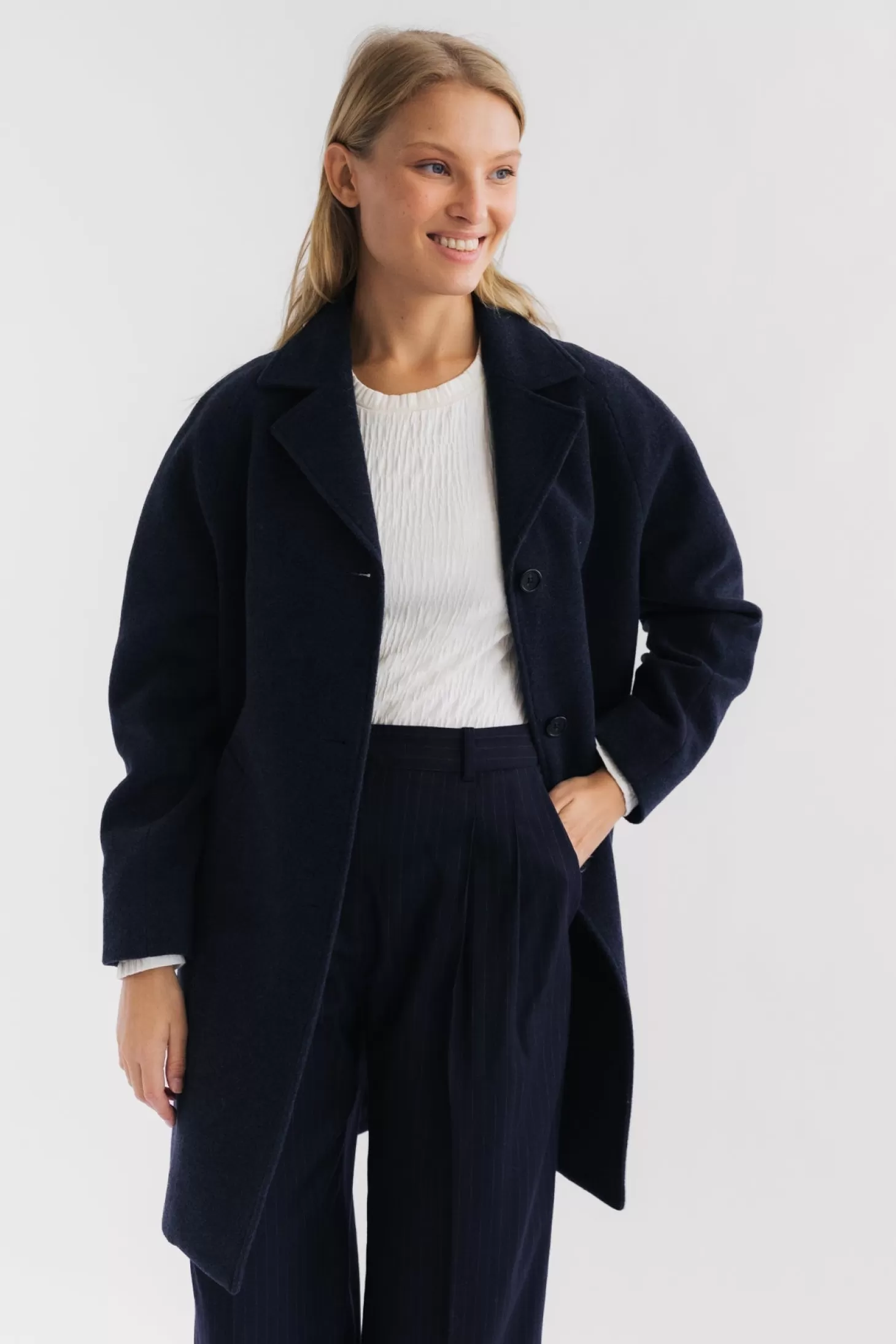 clifdendeep_navy_2.webp Outlet Twothirds Clifden-Deep Navy