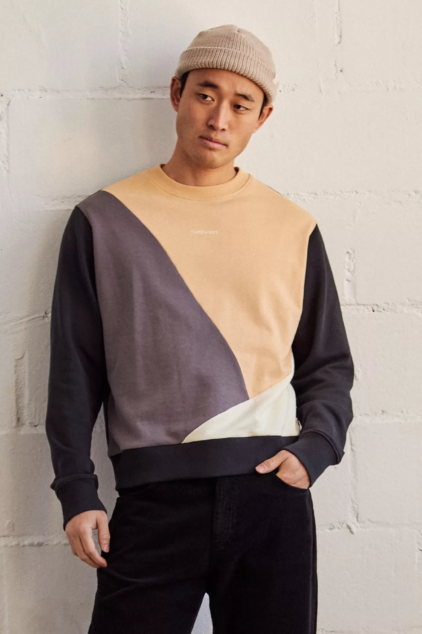 corbetacolour_block_2.webp Fashion Twothirds Corbeta-Colour Block