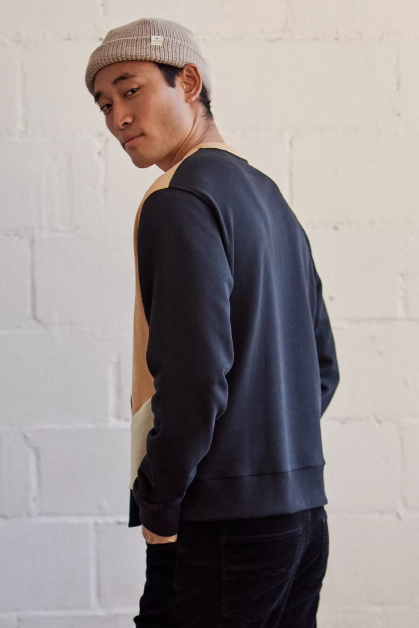 corbetacolour_block_3.webp Fashion Twothirds Corbeta-Colour Block