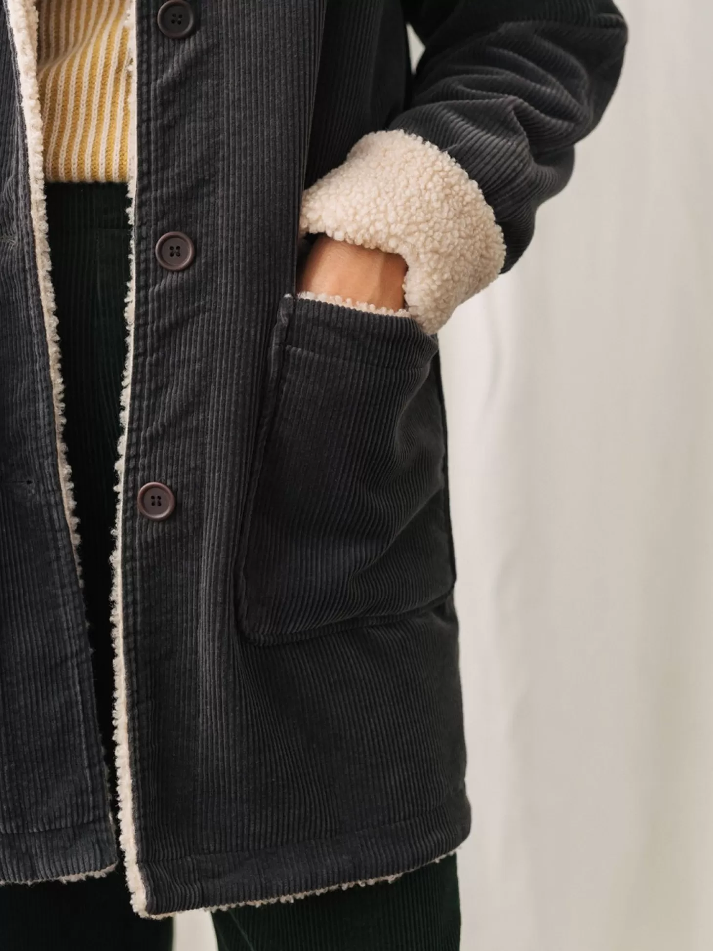 drawakadark_sand_2.webp Clearance Twothirds Drawaka-Dark Sand