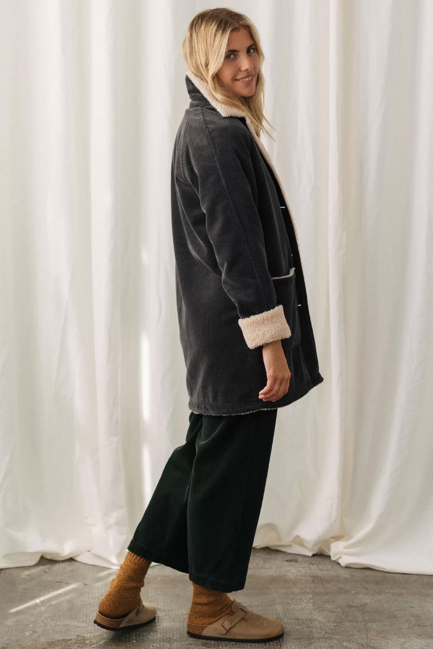 drawakadark_sand_3.webp Clearance Twothirds Drawaka-Dark Sand