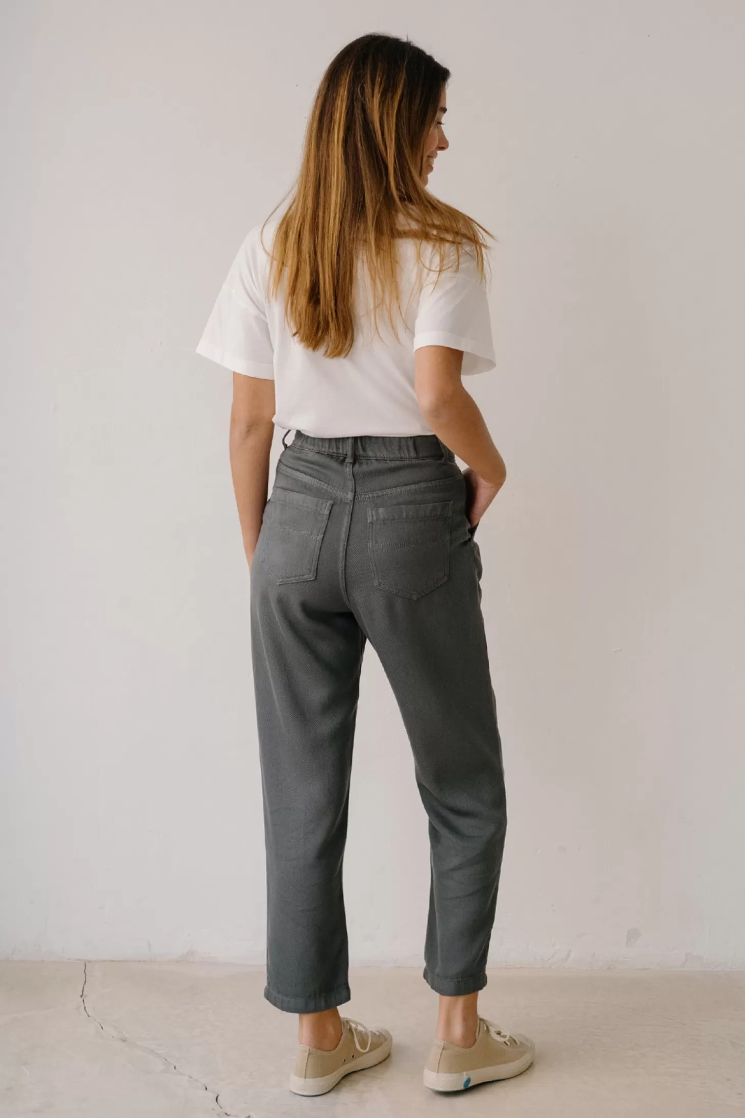 godanooff_white_3.webp Discount Twothirds Godano-Off White