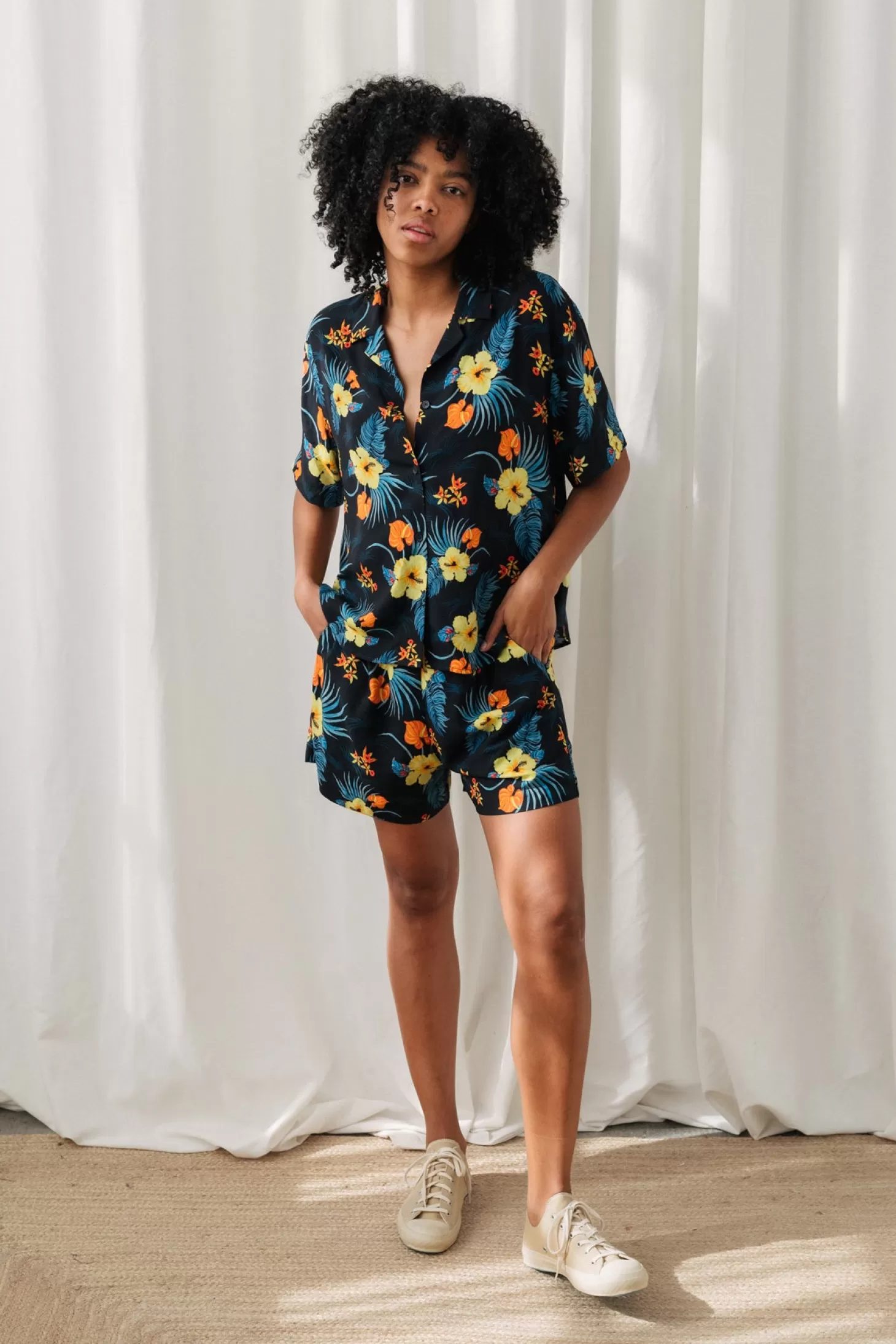 lintusalohibiscus_3.webp New Twothirds Lintusalo-Hibiscus