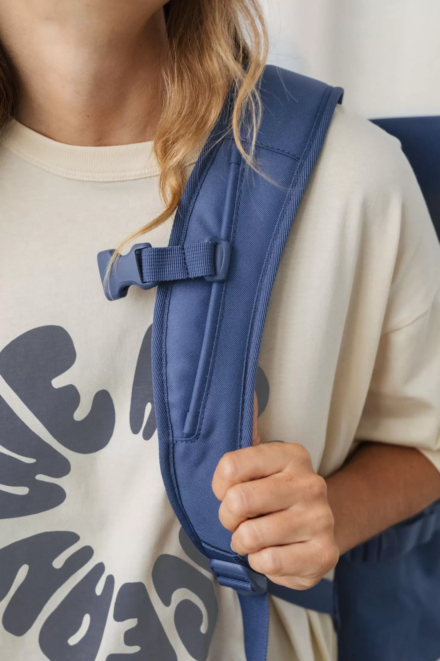 rolltop_got_bagocean_blue_3.webp Outlet Twothirds Rolltop Got Bag-Ocean Blue