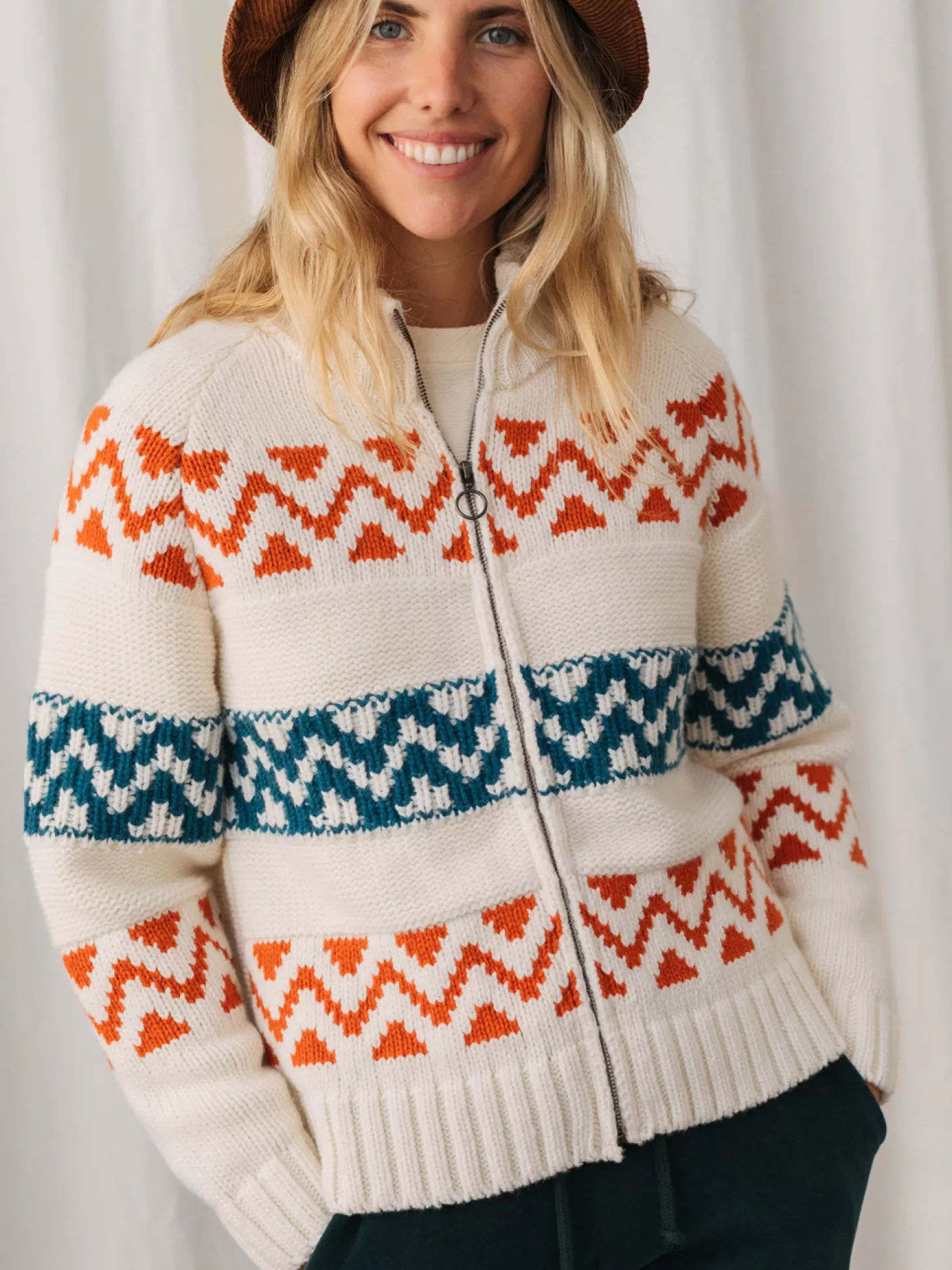 sertungecru_2.webp Hot Twothirds Sertung-Ecru