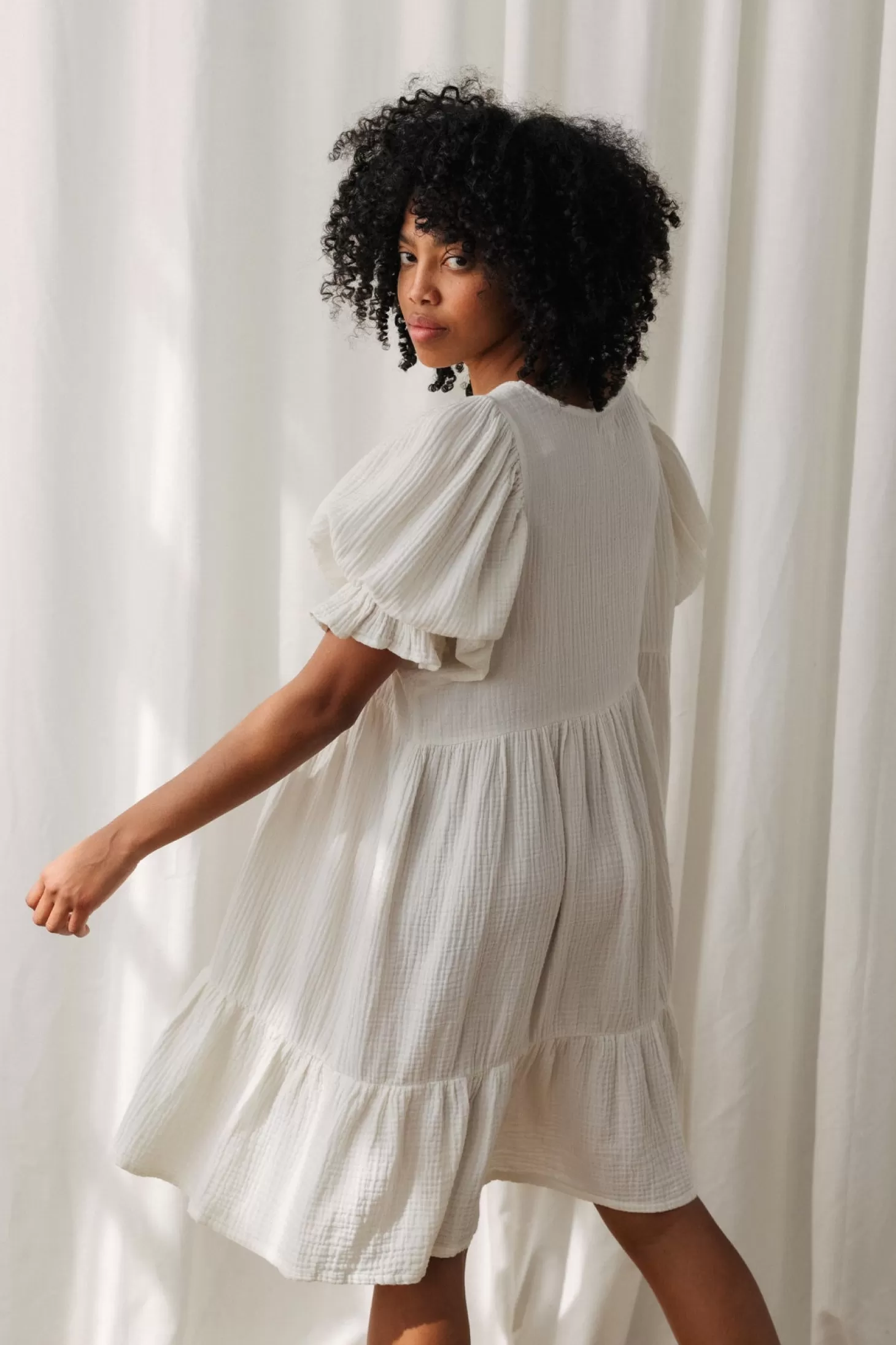 zhokhovecru_2.webp Fashion Twothirds Zhokhov-Ecru